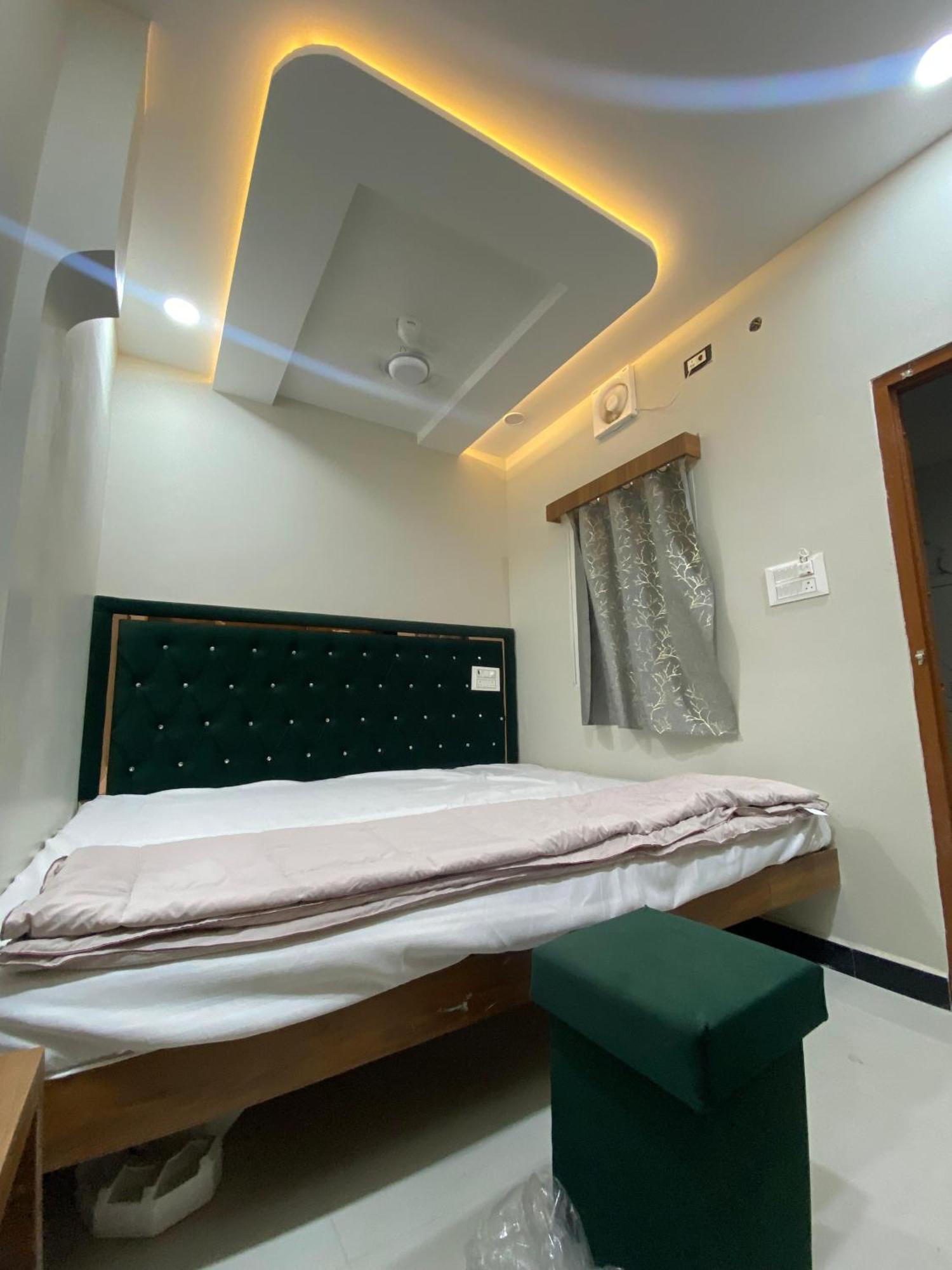 Hotel Super Palace Ujjain Extérieur photo
