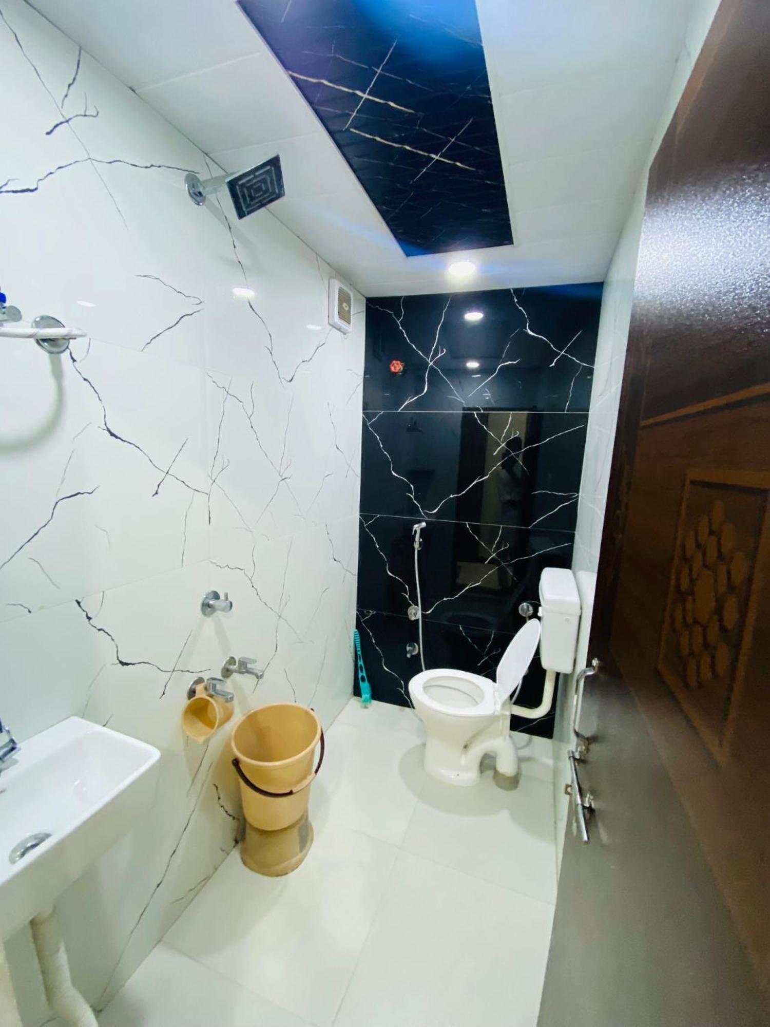 Hotel Super Palace Ujjain Extérieur photo